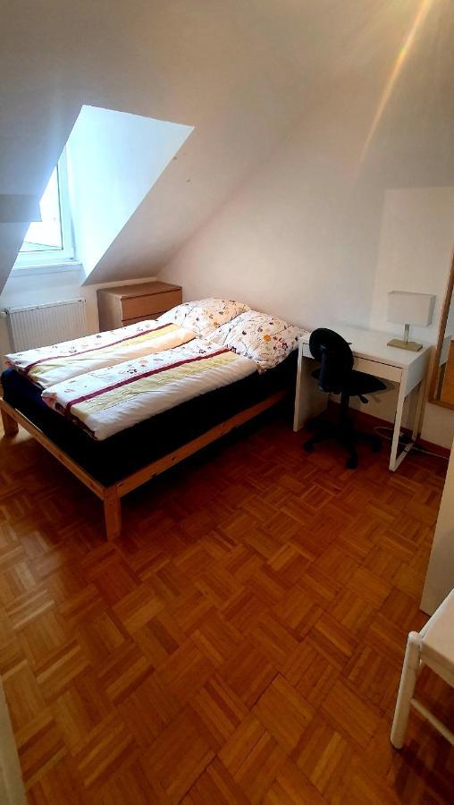 Privat Zimmer In Bad Homburg Bei Kurhaus Бад Хомбург фор дер Хьое Екстериор снимка