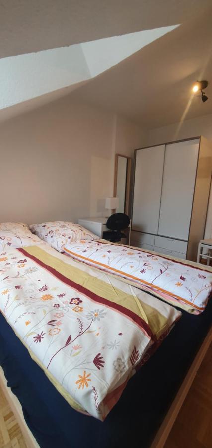 Privat Zimmer In Bad Homburg Bei Kurhaus Бад Хомбург фор дер Хьое Екстериор снимка